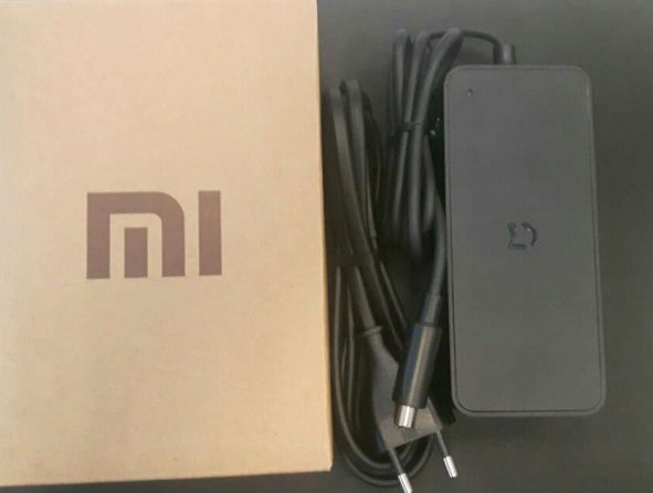 adapter-zariadno-za-trotinetka