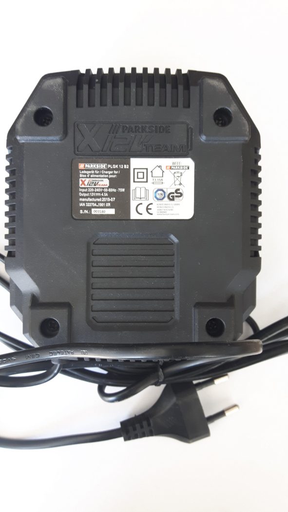 zaryadno-12-volta-za-parsayd